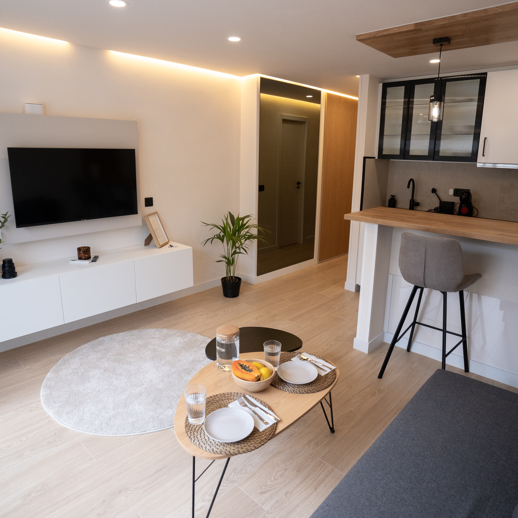 KK Suites — living